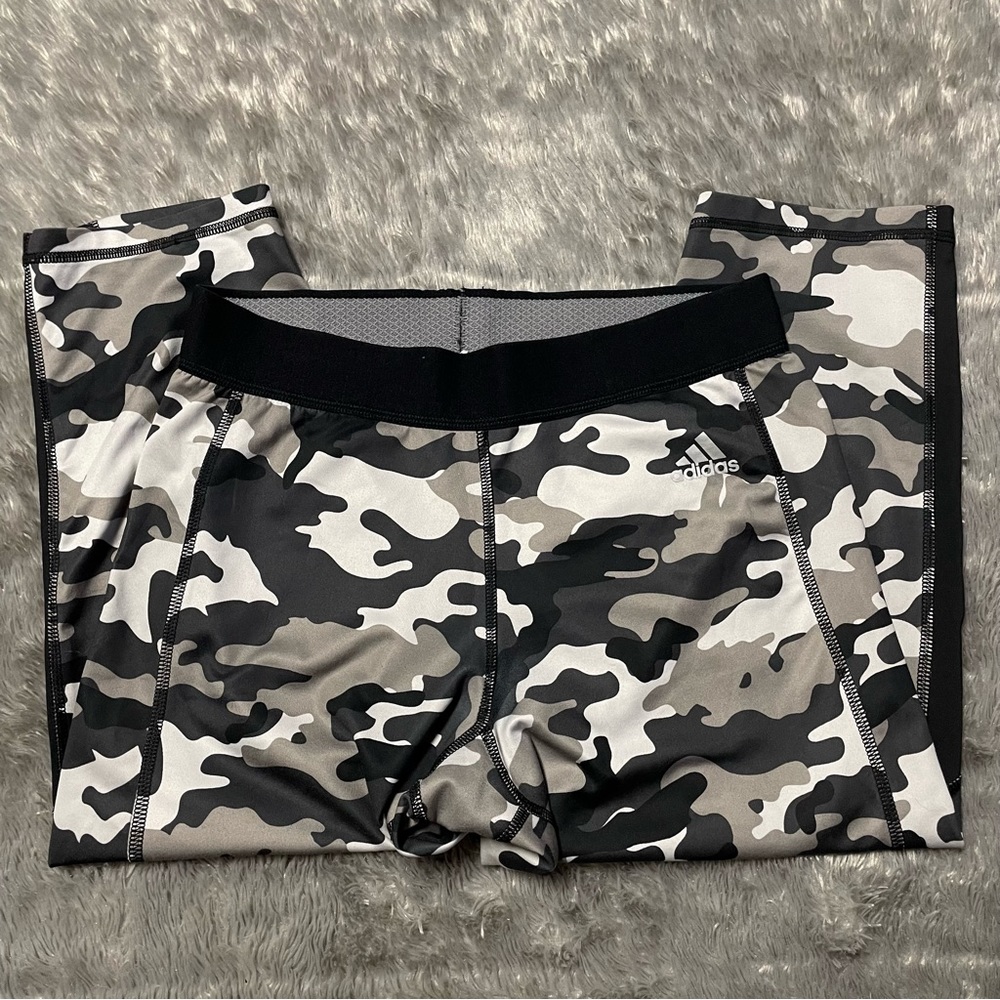 Adidas techfit Medium Compression Leggings Grey Camo Size Medium